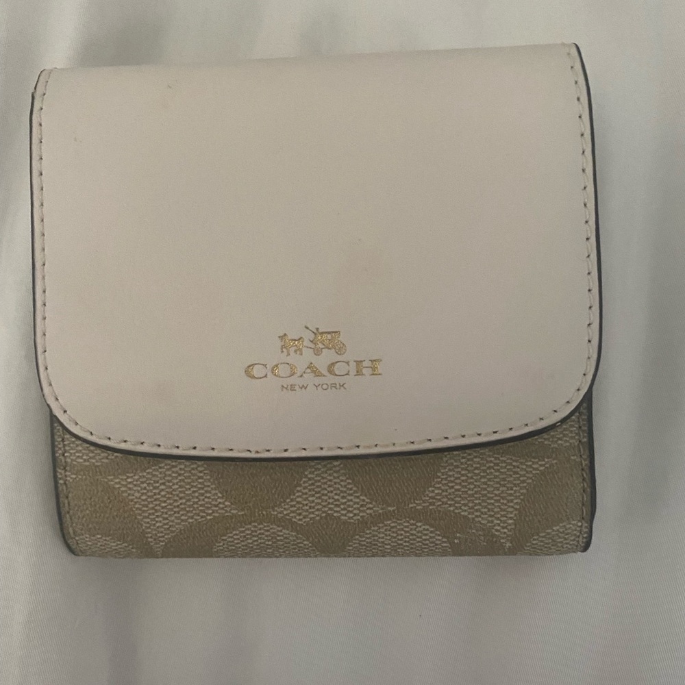 Coach wallet - BRAND NEW
